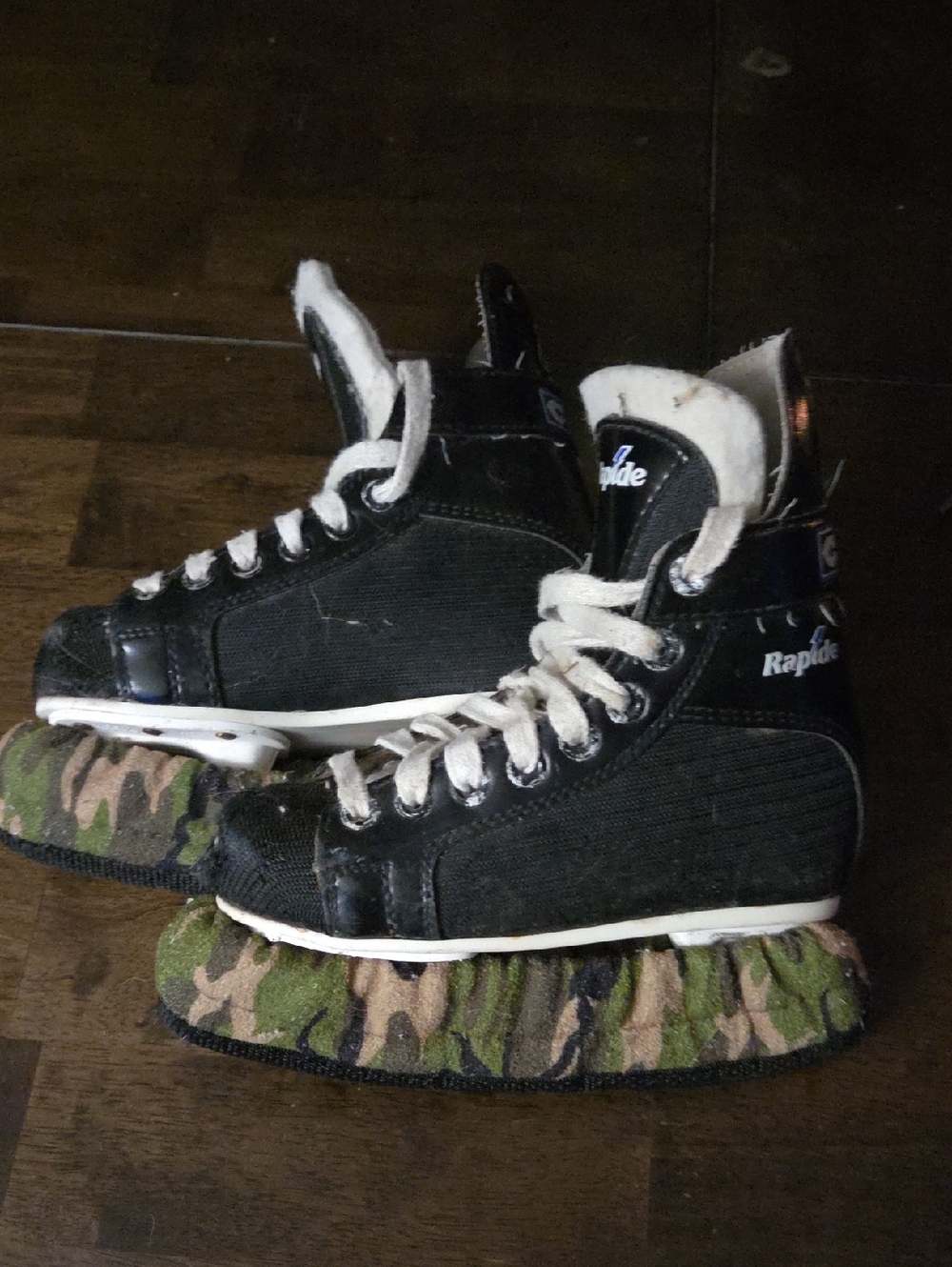 Kids Black Ice Hockey Skates